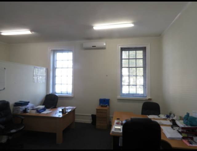 122M² OFFICE TO LET IN PAARDEVLEI